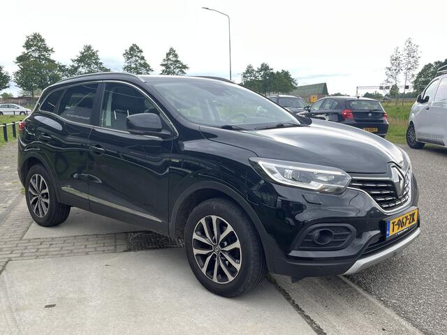 Renault KADJAR 1.3 TCe Limited 140PK / Panorama-dak / Stoelverw. / Camera / Keyless / Parkeerhulp V+A / 17''LMV /