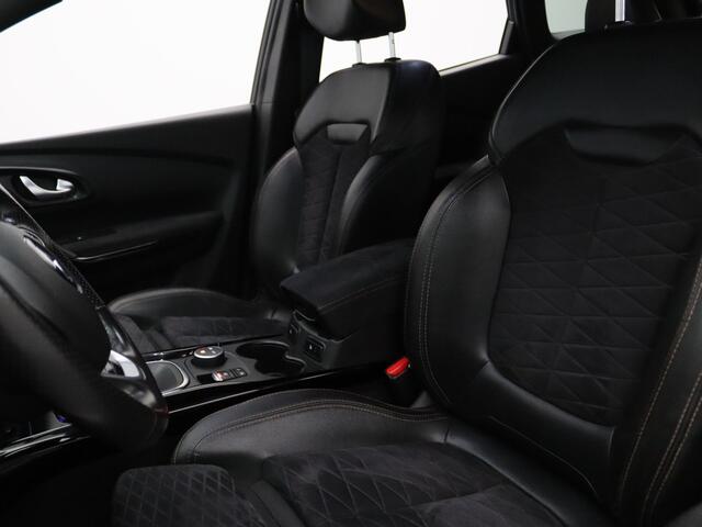 Renault KADJAR TCe 140pk Black Edition EDC/Automaat BOSE | Camera | Adapt. Cruise | Stoelverw. | Trekhaak