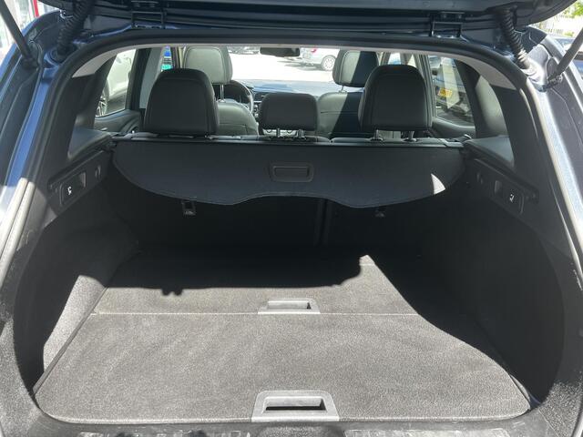 Renault KADJAR 1.2 TCe Bose | Stoelverwarming | Panoramadak | Trekhaak | Navigatie |