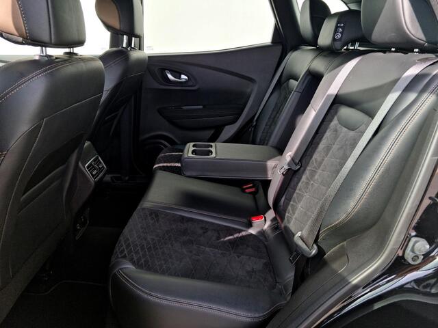 Renault KADJAR 1.3 TCe 140 Black Edition / Trekhaak(1.500KG) / Navigatie / Cruise Control adaptief / Achteruitrijcamera / Airco / Elektrische Bestuurdersstoel / Dodehoekdetectie / Stoelverwarming / Alcantara Bekleding / Parkeersensoren / Bluetooth /