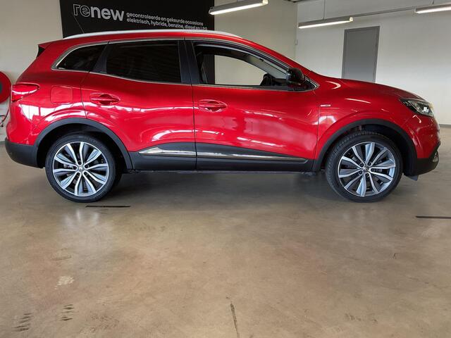 Renault KADJAR 1.6 TCe Bose CARAVANTREKKER 1800 KG. TREKGEWICHT / NAVIGATIE / CLIMATE CONTROLE / CRUISE CONTROLE / PARKEERSENSOREN.
