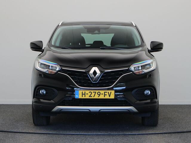 Renault KADJAR 140pk TCe Intens | Dealer onderhouden | Trekhaak | Voorstoelen verwarmd | Climate control | Parkeersensoren voor en achter |