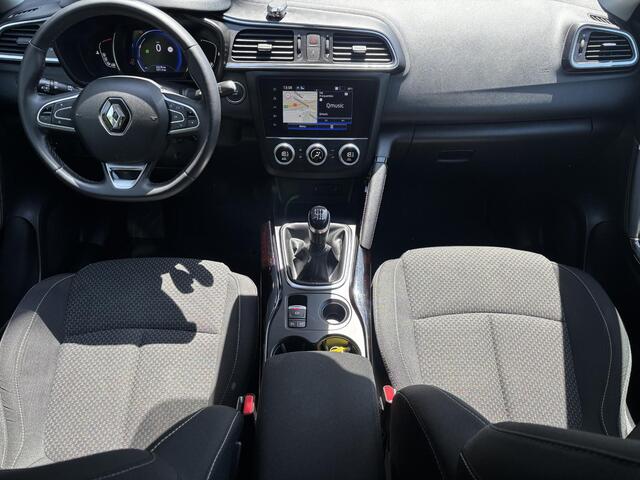 Renault KADJAR 1.3 TCe Zen / Trekhaak / 1500 KG Trekgewicht / Navigatie / Apple Carplay & Android Auto / Parkeersensoren Voor & Achter / All Season Banden /