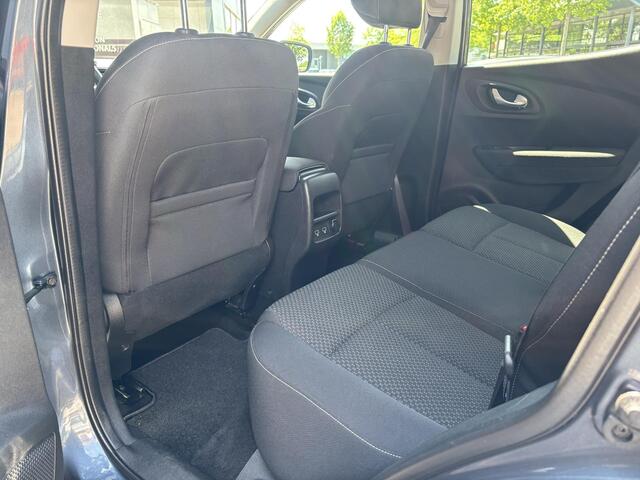 Renault KADJAR 1.3 TCe Zen / Trekhaak / 1500 KG Trekgewicht / Navigatie / Apple Carplay & Android Auto / Parkeersensoren Voor & Achter / All Season Banden /