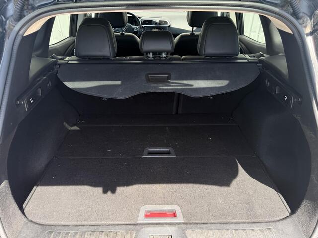 Renault KADJAR 1.2 TCe 130 EDC Intens | Trekhaak | Panoramadak | LED-koplampen | Lichtmetalen velgen 19" | Parkeersensoren voor, zij, achter en achteruitrijcamera