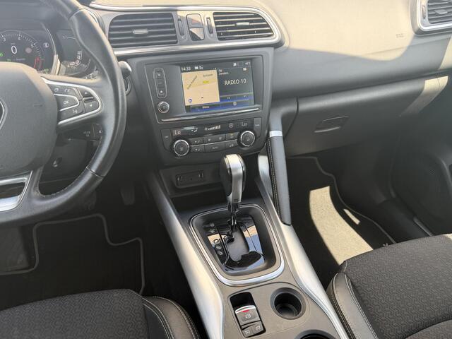Renault KADJAR 1.2 TCe 130 EDC Intens | Trekhaak | Panoramadak | LED-koplampen | Lichtmetalen velgen 19" | Parkeersensoren voor, zij, achter en achteruitrijcamera