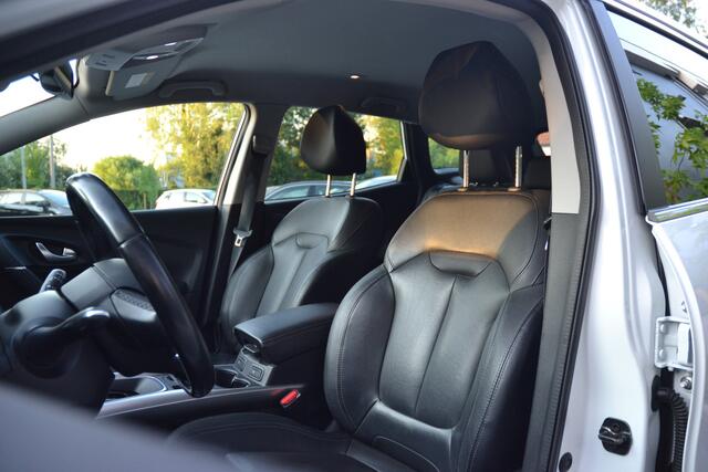 Renault KADJAR 1.3 TCe Zen Automaat | Stoelverwarming | Trekhaak | Leer