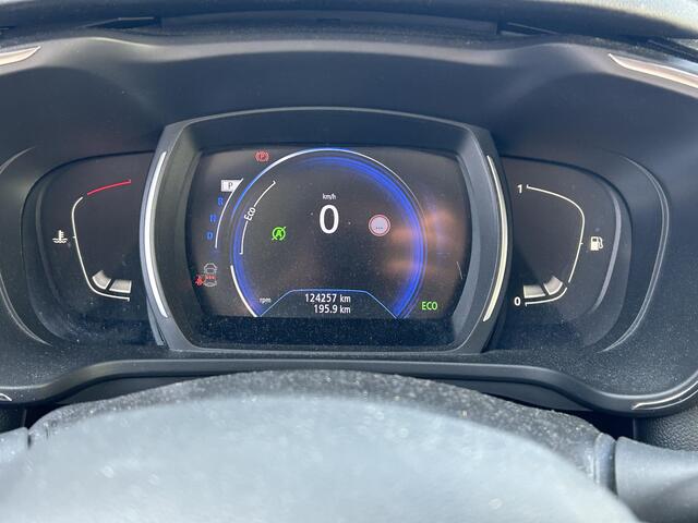 Renault KADJAR 1.3 TCe Intens (Hoge Instap) | Navigatie | Camera | Trekhaak | Perkeersensoren Voor & Achter |