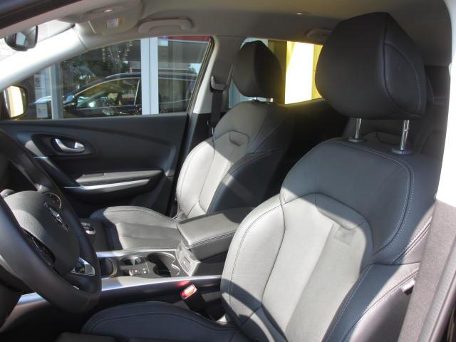 Renault KADJAR 1.3 TCe 140PK Intens | NAVI | CAMERA | 19" LM | DEALER ONDERHOUDEN | STOELVERWARMING | LED | CLIMAT CONTROL |