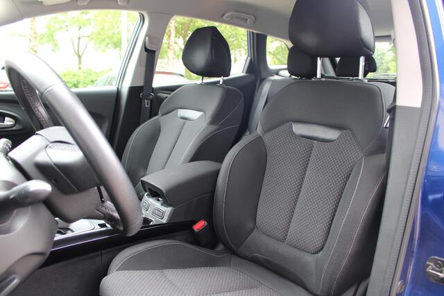 Renault KADJAR 1.3 TCe Zen | Automaat | Parkeersensoren Voor + Achter | Cruise control |