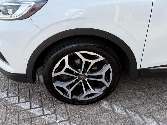 Renault KADJAR 1.3 TCe Intens | Trekhaak | Achteruitrijcamera | Panorama dak | LED | Climate Control | Key-less |