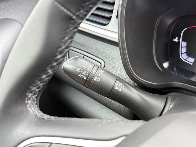 Renault KADJAR 1.3 TCe 140pk Intens Trekhaak/Ecc/Nav/Stoelverw / 1500kg trekgewicht