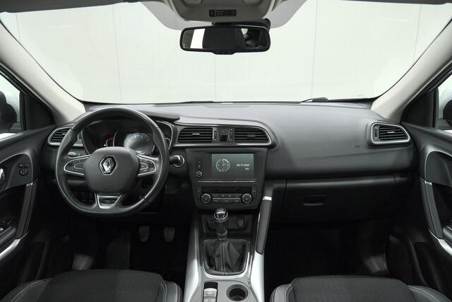 Renault KADJAR TCe 130 Intens | Trekhaak 1500kg Trekgewicht | Panoramadak | Navigatie | Parkeersensoren | Apple Carplay