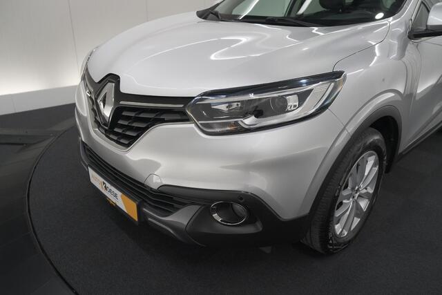 Renault KADJAR TCe 130 Intens | Trekhaak 1500kg Trekgewicht | Panoramadak | Navigatie | Parkeersensoren | Apple Carplay