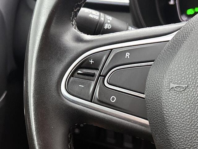 Renault KADJAR 1.3 TCe 140Pk Automaat Zen | Navigatie | Climate Control | Cruise Control | Keyless Entry | Camera | Stoelverwarming | Blind Spot Warning | Apple Carplay/Android Auto |