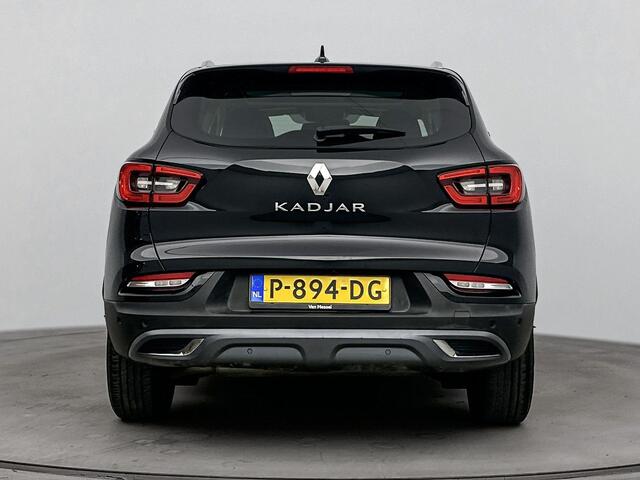Renault KADJAR 1.3 TCe 140Pk Zen | Navigatie | Apple Carplay/Android Auto | Parkeersensoren Voor & Achter | Achteruitrijcamera | Parkeerassistent | Cruise Control & Snelheidsbegrenzer | Climate Control | Licht- & Regensensor |