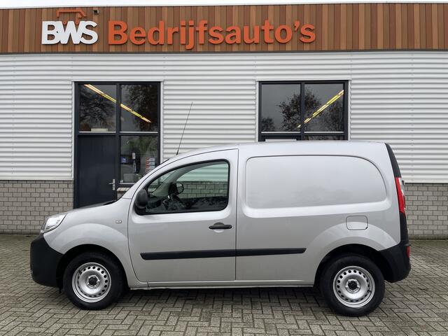 Renault KANGOO Express 1.5 dCi 75 Express Comfort S&S / rijklaar ¤ 8.950 ex btw / lease vanaf ¤ 214 / airco / cruise / navi / pdc achter / zilver metallic !