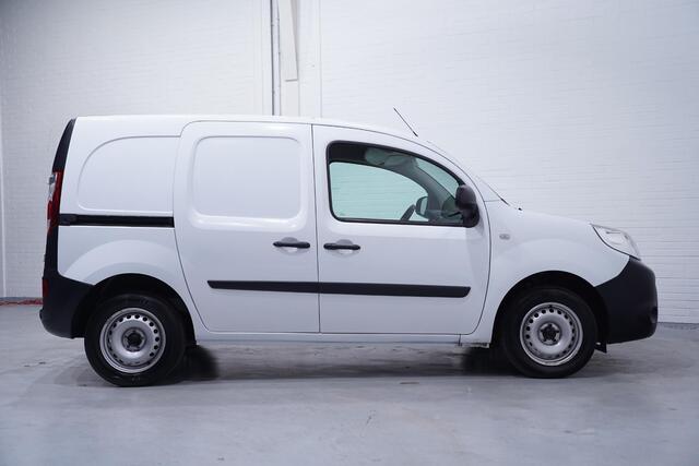 Renault KANGOO 1.5 Blue dCi 115 pk Navi, Trekhaak, Airco Laadruimte Pakket, PDC achter, NAP, 2-Zits