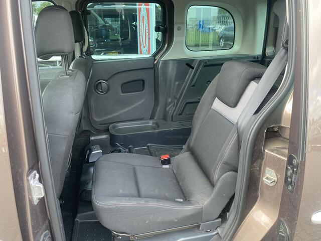 Renault KANGOO 3+1 Rolstoelauto 1.2 TCe Limited Start&Stop (Zeer nette 3+1 Rolstoelauto met Automaat!)