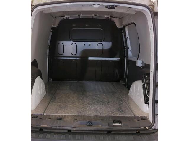 Renault KANGOO 1.5 dCi 75PK Comfort / Schuifdeur Re. / Airco / Navigatie / Pdc.A / Radio multimedia / Apk Nieuw