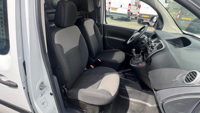 Renault KANGOO 1.5 DCI 55KW 75PK EURO 6 AIRCO/ CRUISE CONTROL/ NAVIGATIE/ SCHUIFDEUR/ 100% DEALERONDERHOUDEN