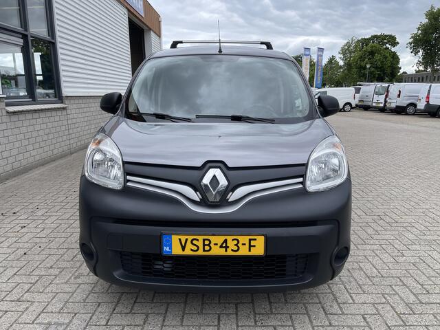 Renault KANGOO 1.5 dCi 90 Energy Comfort Maxi L2H1 / prijs rijklaar ¤ 8950 ex btw / lease vanaf ¤ 203 / euro 6 diesel / grijs metallic / navigatie / airco / trekhaak / dakdragers