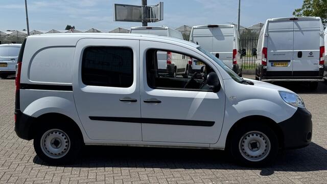 Renault KANGOO 1.5 DCI 55KW 75PK EURO 6 NAVIGATIE/ AIRCO/ CRUISE CONTROL/ TREKHAAK/ 100% DEALERONDERHOUDEN