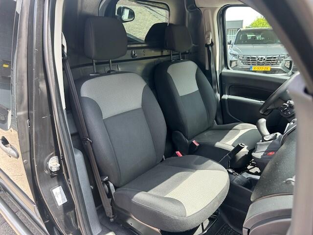 Renault KANGOO 1.5 dCi 90 Energy Comfort Maxi AIRCO I NAVI I CAMERA I PDC I COMLETE ONDERHOUDSHISTORIE I NW DISTRIBUTIE I 1e EIGENAAR