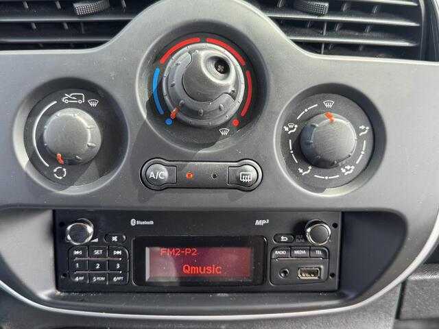 Renault KANGOO 1.5 dCi 75 Energy Comfort | 3 ZITPLAATSEN | AIRCO | IMPTERIAAL | CRUISE CONTROL | PARKEER SENSOREN | TREKHAAK |