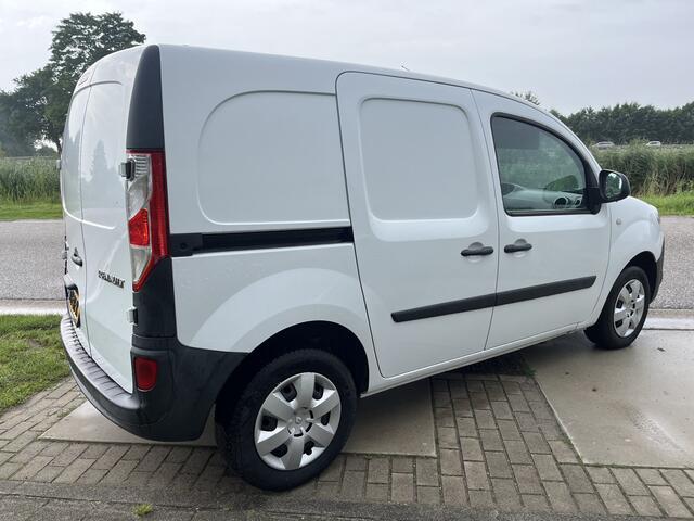 Renault KANGOO 1.5 dCi 90 Energy Comfort / Prijs EX. BTW / Distributieriem V.V. / Airco / Radio /