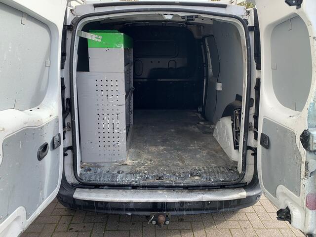 Renault KANGOO 1.5dCi 96PK Maxi Trekhaak Airco Cruise Control Pdc Comfort Betonplex vloer Schuifdeur Inbouwkast Wandbetimmering Euro 6
