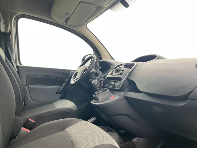 Renault KANGOO 1.5 dCi E6 R-link BPM Vrij! Lease ¤178 p/m, Airco, Navi , PDC, Trekhaak, Volledig onderhoudshistorie aanwezig