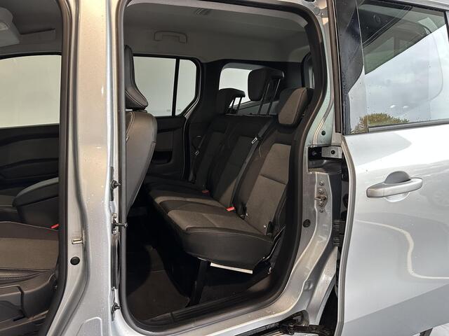 Renault KANGOO 1.3 TCe 130 Techno | CARPLAY | PARKEERSENSOREN RONDOM | ACHTERUITRIJCAMERA | CLIMATE CONTROL