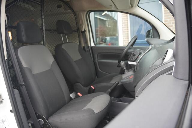 Renault KANGOO 1.2 TCe, AIRCO, NAVI, BTW-VRIJ / MARGE