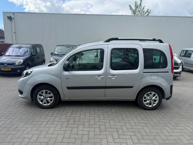 Renault KANGOO 1.2 TCe Rolstoelauto 3+1 Automaat - Bodemverlaging - Navigatie/R-link - 1e Eigenaar - Rolstoelvervoer