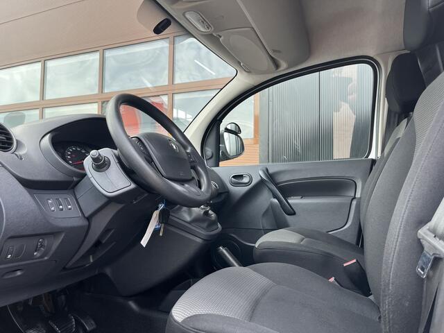 Renault KANGOO Maxi 1.5 Blue dCi 95pk R-link Lease ¤240 p/m, Airco, Navi, PDC, Trekhaak, Volledig onderhoudshistorie aanwezig