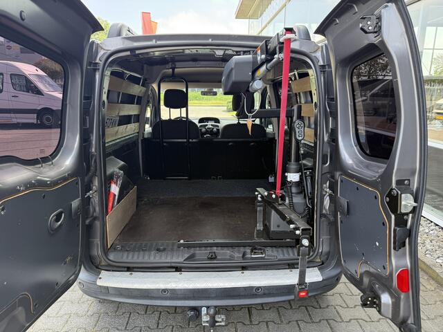 Renault KANGOO Rolstoelauto / Scootmobielauto 1.5 dCi 90 Energy Formula Edition (Zeer nette Kangoo Automaat met volautomatische kofferbaklift!