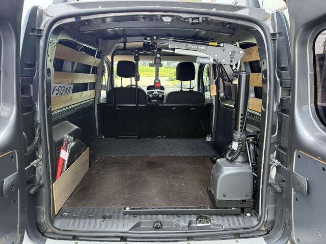 Renault KANGOO Rolstoelauto / Scootmobielauto 1.5 dCi 90 Energy Formula Edition (Zeer nette Kangoo Automaat met volautomatische kofferbaklift!