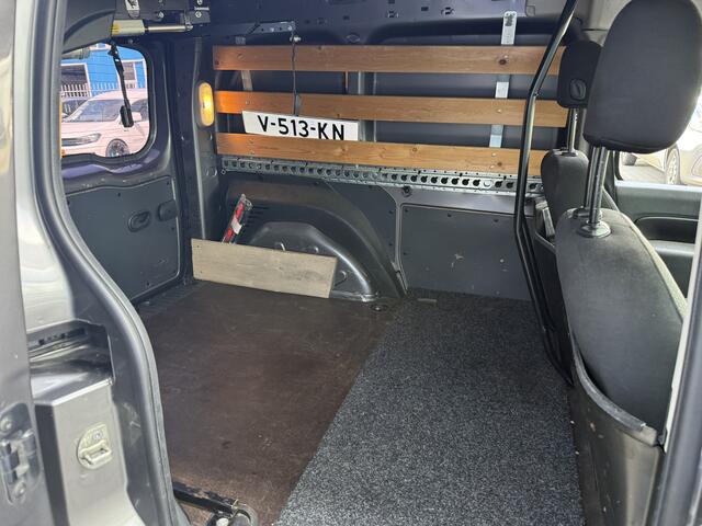 Renault KANGOO Rolstoelauto / Scootmobielauto 1.5 dCi 90 Energy Formula Edition (Zeer nette Kangoo Automaat met volautomatische kofferbaklift!