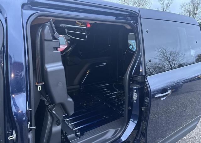 Renault KANGOO E-Tech Advance L2 44 kWh DC - Demo / 5 persoons / EASY LINK Navi - Lichtmetalen velgen - Achterdeuren met ruiten