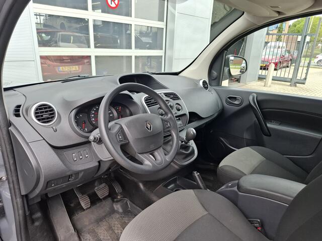 Renault KANGOO 1.5 Blue dCi 95 Comfort Maxi | Parkeersensoren Achter | Airco | DAB | Elektrische Ramen Voor | Zijschuifdeur Rechts |