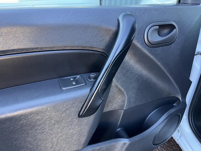 Renault KANGOO 1.5 Blue dCi Airco Cruise controle Navigatiesysteem Telefoonverbinding Betimmering achter Schuifdeur Euro 6 – foto 8