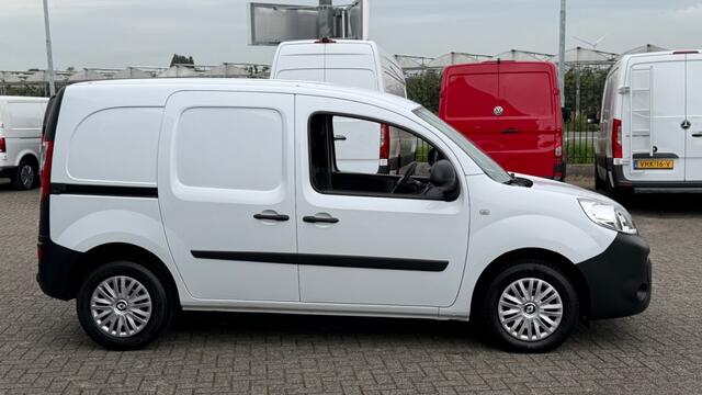 Renault KANGOO 1.5 DCI 59KW 80PK EURO 6 AIRCO/ NAVIGATIE/ TREKHAAK/ CRUISE CONTROL/ SCHUIFDEUR/ 100% DEALERONDERHOUDEN – foto 4