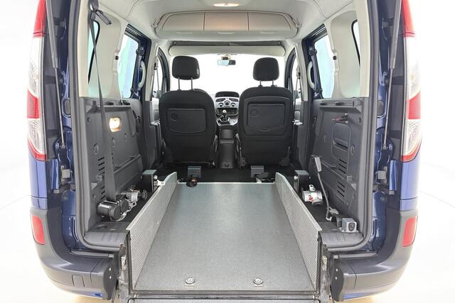 Renault KANGOO FAMILY Rolstoelbus | Rolstoellift | Airco | Verlaagde vloer achterin | Oprijplaat of elektrische rolstoellift | 3-punts rolstoelgordelsysteem | Elektrische spanbanden | Extra lange veiligheidsgordels | Antislip-oprijplaat | Rolstoelplaats achter bestuurder/passa