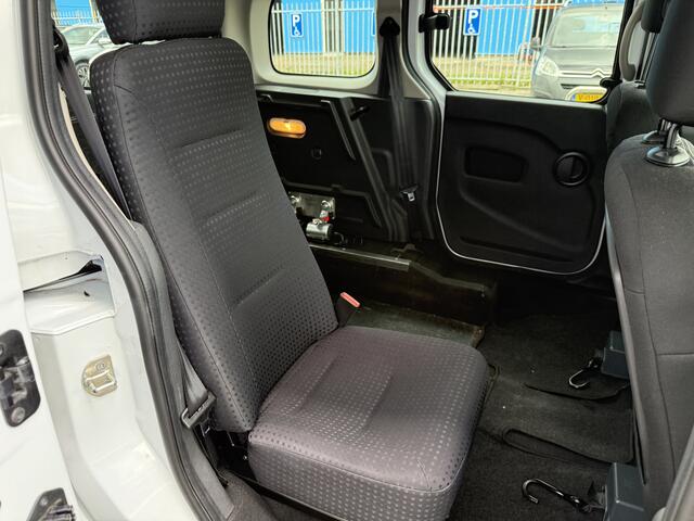 Renault KANGOO FAMILY 3+1 Rolstoelauto 1.2 TCe Limited Start&Stop (Zeer nette 3+1 Kangoo Rolstoelauto met lage km.stand!)