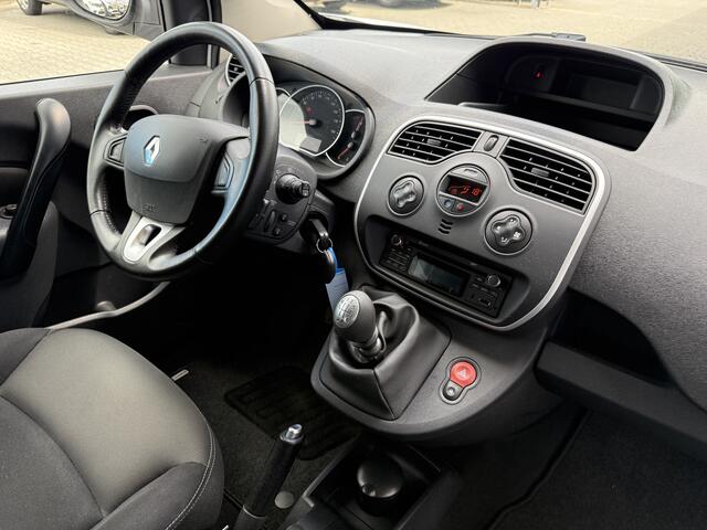 Renault KANGOO FAMILY 3+1 Rolstoelauto 1.2 TCe Limited Start&Stop (Zeer nette 3+1 Kangoo Rolstoelauto met lage km.stand!)