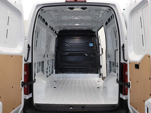 Renault MASTER T35 2.0 dCi 150pk L2H2 Advance | Laadruimtebetimmering | Trekhaak | Achteruitrijcamera | Parkeersensoren voor/achter |