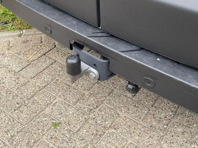 Renault MASTER T35 2.3 dCi 135 L2H2 Work Edition