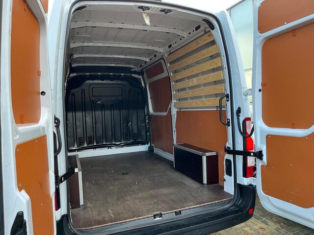 Renault MASTER T35 2.3 dCi 135 L2H2 Work Edition AIRCO | CRUISE | NAVI | CAMERA | V+A PDC | TREKHAAK |