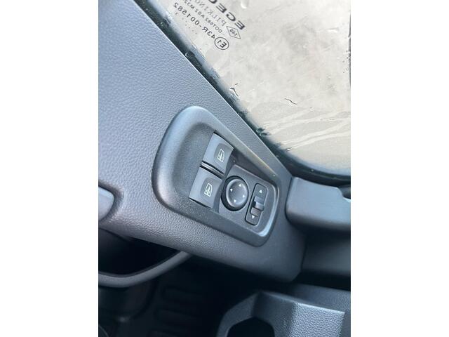 Renault MASTER T35 2.3 dCi 135 L2H2 Work Edition AIRCO | CRUISE | NAVI | CAMERA | V+A PDC | TREKHAAK |